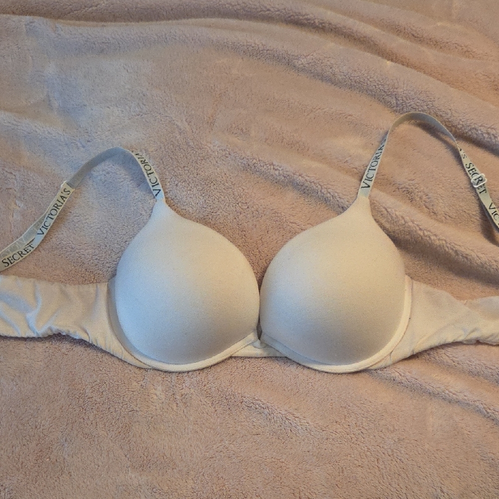 Victoria's Secret Cream Bra with Logo Straps